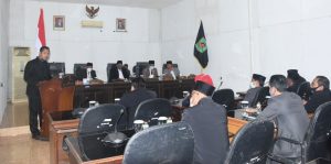 Rapat Paripurna DPRD KLU, Bupati Jelaskan Perubahan APBD 2021