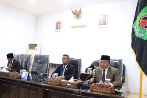 Paripurna Pendapat Akhir Fraksi, DPRD KLU Rampungkan Dua Raperda