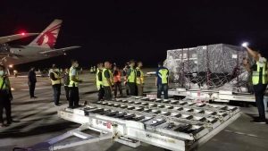 Pesawat Boeing 777 mengangkut logistik WSBK