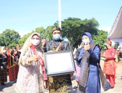 Kado HUT NTB, Gubernur Tandatangani Dua MOU