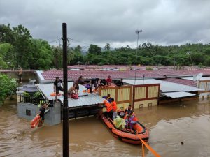 Hujan Deras Hingga Pagi, Waspada Luapan Air dan Longsor