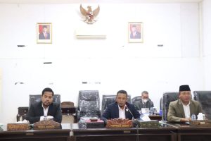 Sidang Paripurna DPRD KLU terkait dua Raperda usulan eksekutif