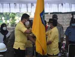 Wabup Lombok Utara Serahkan Pataka NTB Ke Pemkot Mataram