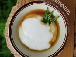 Hem, Nikmatnya Sarapan Pagi dengan Bubur Sumsum yang Lembut 