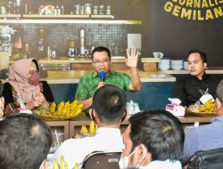 Dunia Penyiaran Ujung Tombak Revolusi Media Sosial