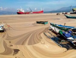 Teluk Bima Berwarna Coklat, Ini Penyebabnya 