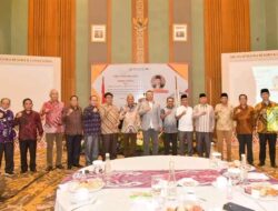 Gubernur NTB menyambut Anggota VI BPK RI, Dr. Pius Lustrilanang
