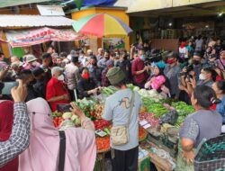 Puan Maharani Kunjungi Pasar Kebon Roek di Kota Mataram