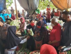 Puan Maharani sempat belanja kebutuhan pokok di pasar