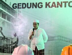 Pembangunan Penutupan Atap Kantor Pusat Bank NTB Syariah