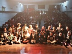 Bunda Niken Nonton Pertunjukan Teater ‘Puteri Mandalika’ 