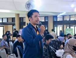 Mahasiswa aktif dalam talkshow Industrialisasi Goes To Campus