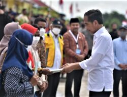 Presiden Jokowi Resmikan Huntap Korban Banjir di Bima