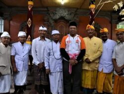 Hadir di Upacara Pujawali Pura Prajaniti Lombok Tengah