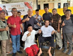 Rachmat Hidayat membagi bantuan mulai bantuan UMKM hingga kursi roda