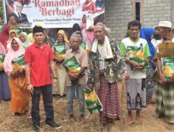 250 paket sembako Ramadhan Berbagi untuk buruh tani