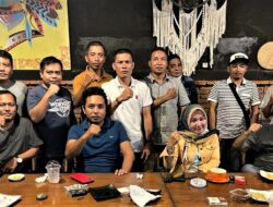 Kontraktor Ancam Kemah di Kantor Gubernur NTB