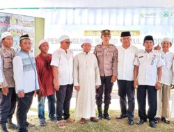 Kadis PUPR Lombok Barat Lakukan Peletakan Batu Pertama Pembangunan Masjid Nurul Madinah