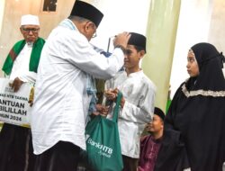 Pj Gubernur NTB berbagi berkah saat Safari Ramadhan di Mataram