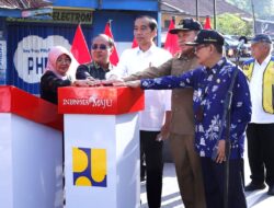 Jokowi berharap bahwa pelaksanaan Inpres Jalan Daerah di NTB akan mempercepat pembangunan konektivitas infrastruktur transportasi