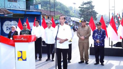 Pelaksanaan ruas di jalan di Sumbawa yang duresmikan Jokowi untuk tingkatkan insfrastruktur transportasi