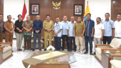 Para wartawan melalui Persatuan Wartawan Indonesia (PWI) diajak menyamakan gagasan dan perspektif dalam membangun provinsi NTB
