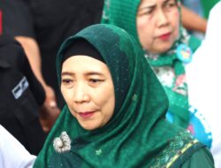 Di hadapan ribuan relawan, Ummi Rohmi menegaskan arah pembangunan NTB ke depan