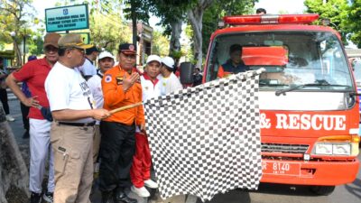 Pemerintah Daerah untuk melakukan mitigasi kekeringan, dengan berupaya memenuhi kebutuhan air bersih untuk masyarakat