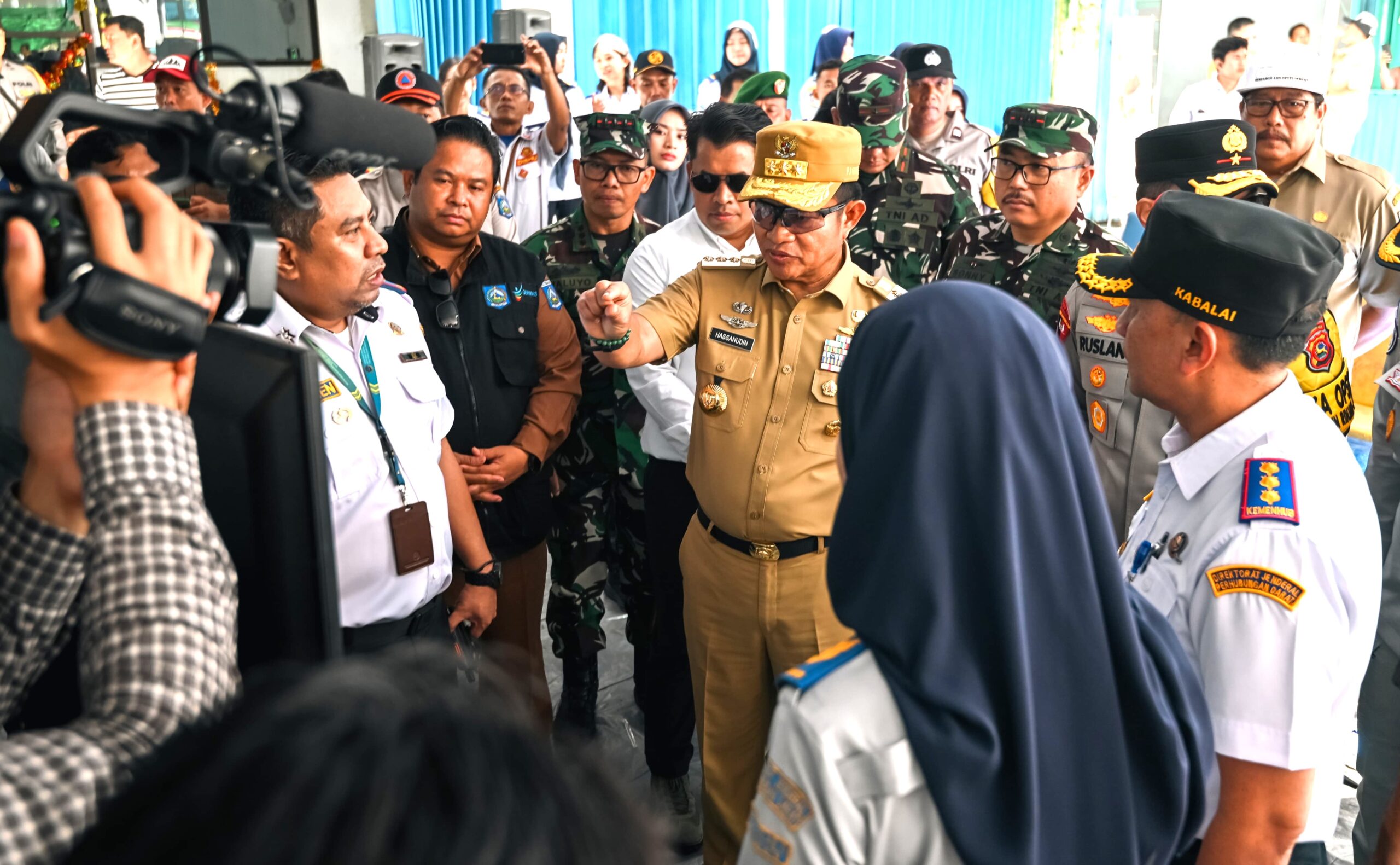 Pemantauan dimulai dari Pos Pengamanan Karang Jangkong, Pos pengamanan terminal Mandalika yang berada di wilayah Kota Mataram