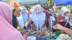 Ummi Dinda mengungkapkan bahwa Kelurahan Rabadompu dikenal sebagai kelurahan pengrajin tenun di kota Bima