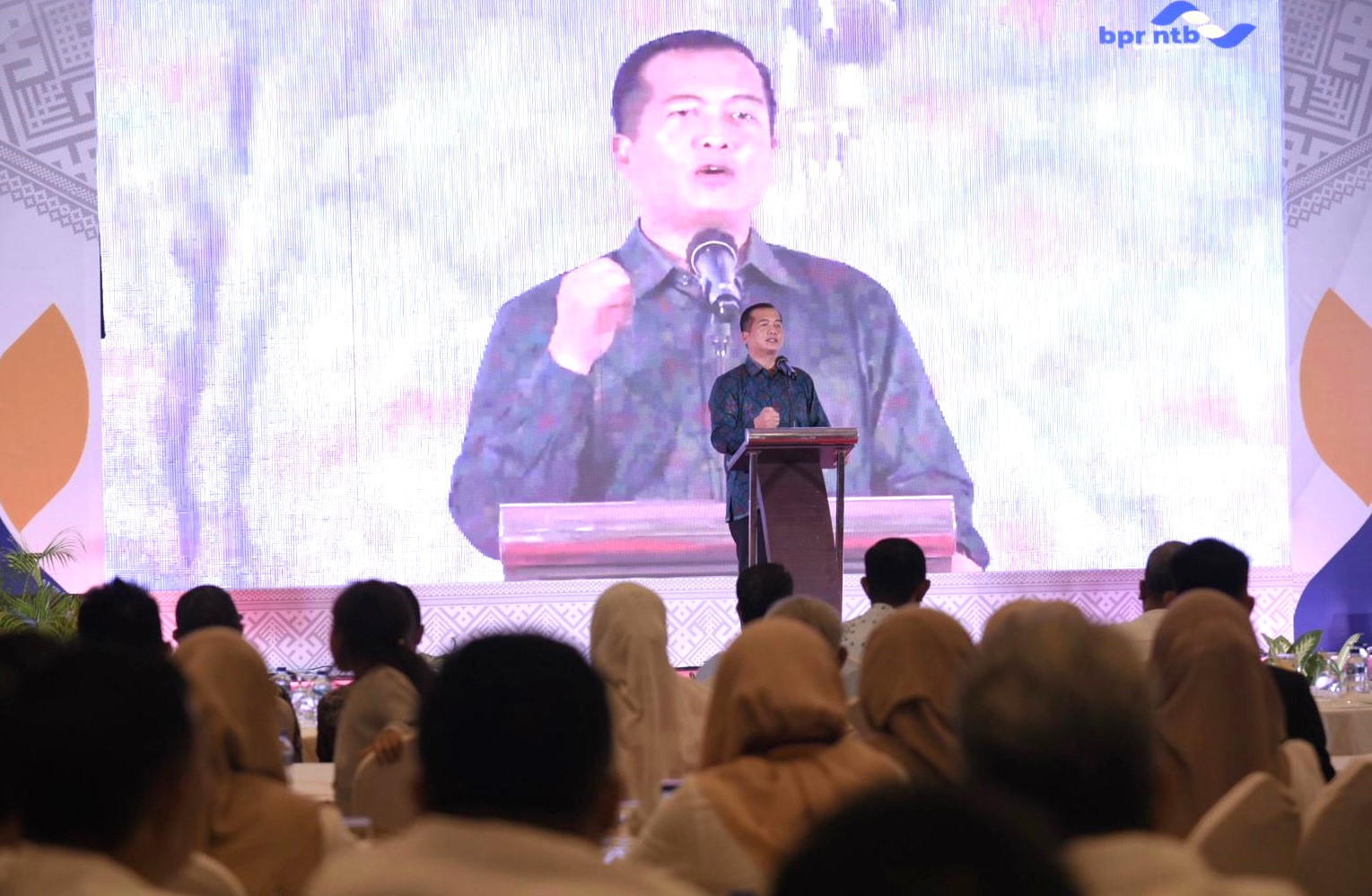 Pesan Gubernur NTB, agar pihak BPR NTB mulai masuk pada aspek ekonomi yang selama ini tidak tersentuh seperti di ladang dan sawah