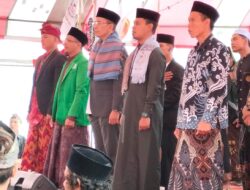 Kegiatan pengajian itu ditutup dengan doa bersama dan permintaan warga agar kegiatan serupa dapat rutin dilaksanakan
