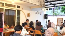 Proses kreatif Whyper tidak berhenti pada kolase saja