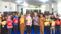 ​Bunda Literasi NTB, Sinta Agathia M Iqbal, mengapresiasi kehadiran Konjen RRT sebagai bentuk dukungan moral bagi para relawan