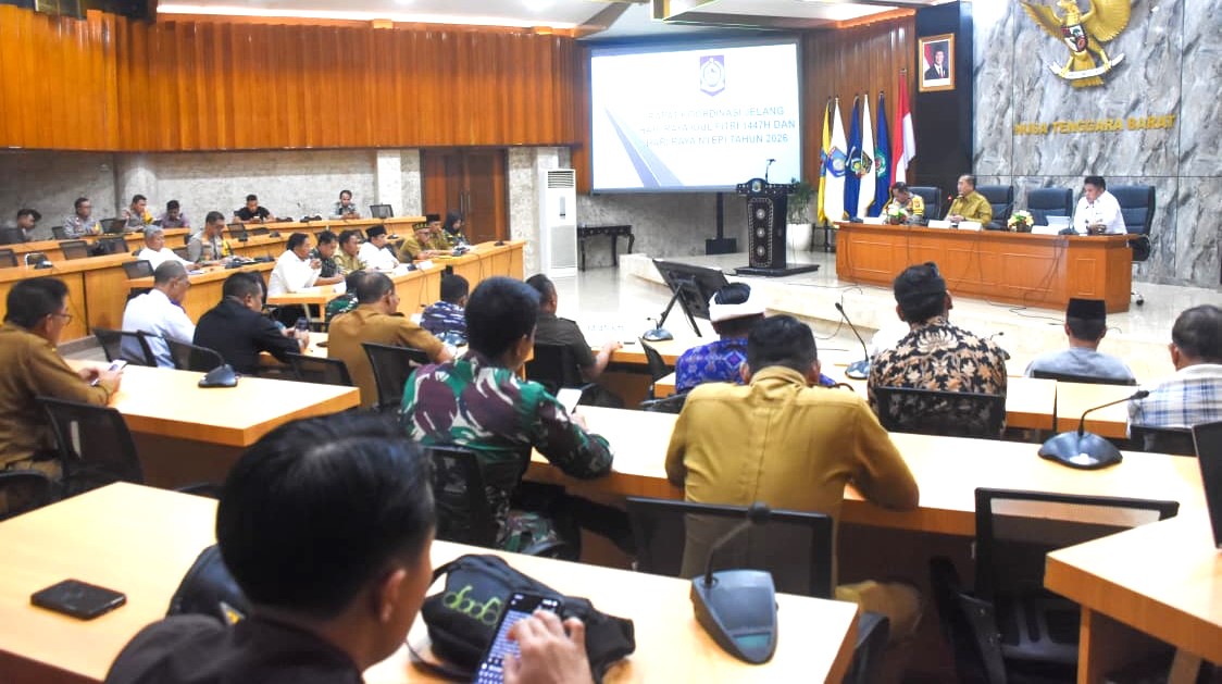 malam takbiran dan Hari Raya Idul Fitri umat Islam,menjadi tantangan dalam perkuat toleransi umat beragama