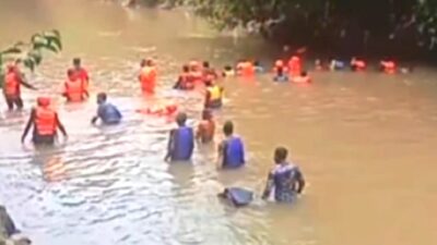 Lokasi penemuan balita yang terseret arus sungai itu berjarak kurang lebih 6 kilometer dari lokasi kejadian awal