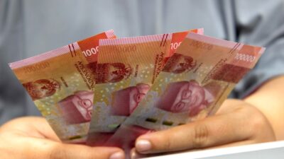 Dana untuk membayar gaji guru non-ASN atau guru honorer yang belum memiliki sertifikasi, mulai cair