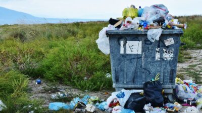 Selain biogas untuk mendukung usaha ekonomi produktif, air lindi yang dihasilkan dari riset tersebut juga dapat menghasilkan pupuk cair organik